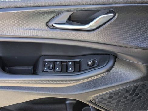 Used 2024 Jeep Grand Cherokee Altitude image 18