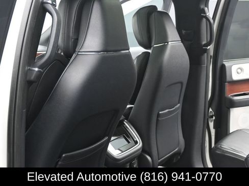 Used 2022 Lincoln Navigator Reserve AWD/4WD image 19