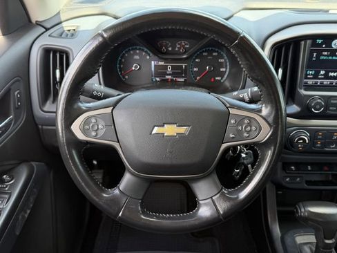 Used 2016 Chevrolet Colorado Z71 RWD image 12