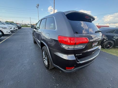 Used 2017 Jeep Grand Cherokee Limited AWD/4WD image 6