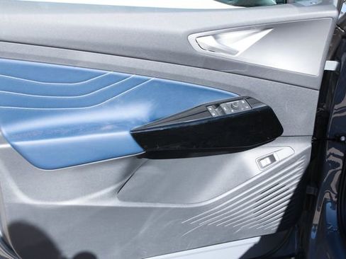 New 2025 Volkswagen ID.4 Pro S image 12