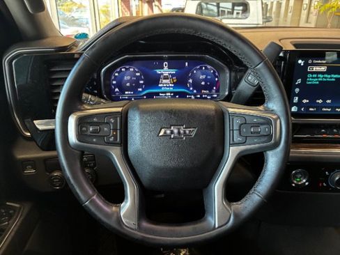 Used 2023 Chevrolet Silverado 1500 RST image 19