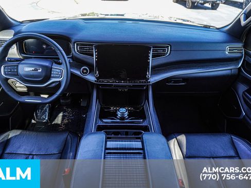 Used 2024 Ford Edge SEL image 28