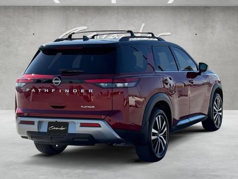 Used 2024 Nissan Pathfinder Platinum image 16