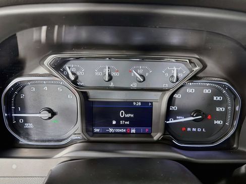 Used 2021 GMC Sierra 1500 AT4 AWD/4WD image 17