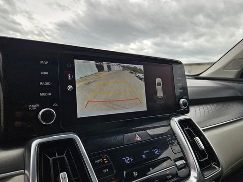 Used 2022 Kia Sorento SX FWD image 19