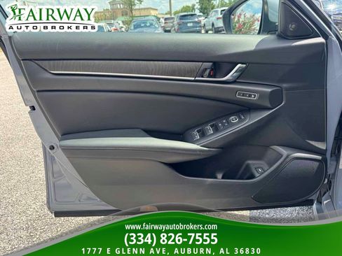 Used 2021 Honda Accord Touring image 28