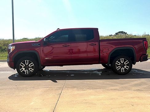 Used 2020 GMC Sierra 1500 AT4 w/ AT4 Premium Package AWD/4WD image 4