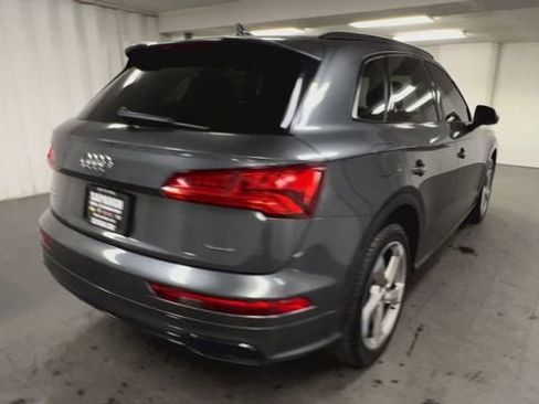 Used 2020 Audi Q5 2.0T Titanium Premium Plus w/ Premium Plus Package AWD/4WD image 8