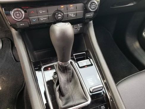 Used 2024 Jeep Compass Latitude AWD/4WD image 20