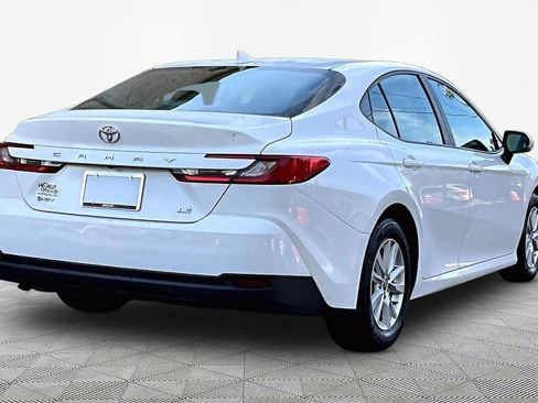 Used 2025 Toyota Camry LE w/ Convenience Package FWD image 13