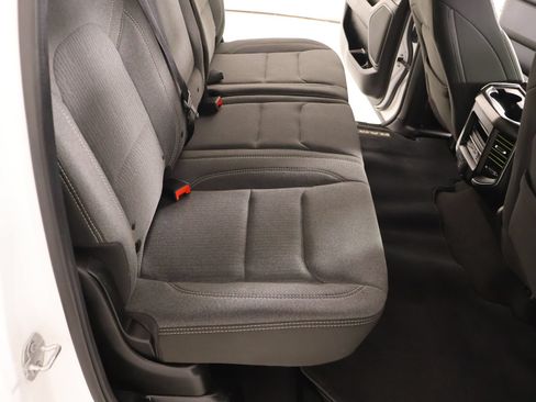 Used 2019 RAM 1500 Big Horn AWD/4WD image 15