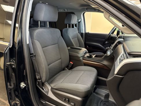 Used 2019 GMC Yukon XL SLE image 17