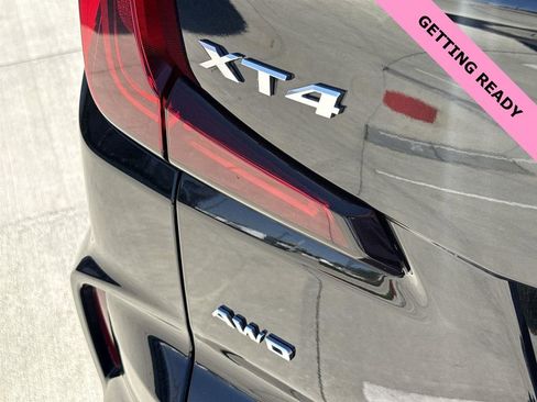 Used 2024 Cadillac XT4 Premium Luxury image 29