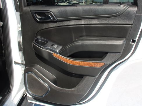 Used 2018 Chevrolet Tahoe Premier AWD/4WD image 22