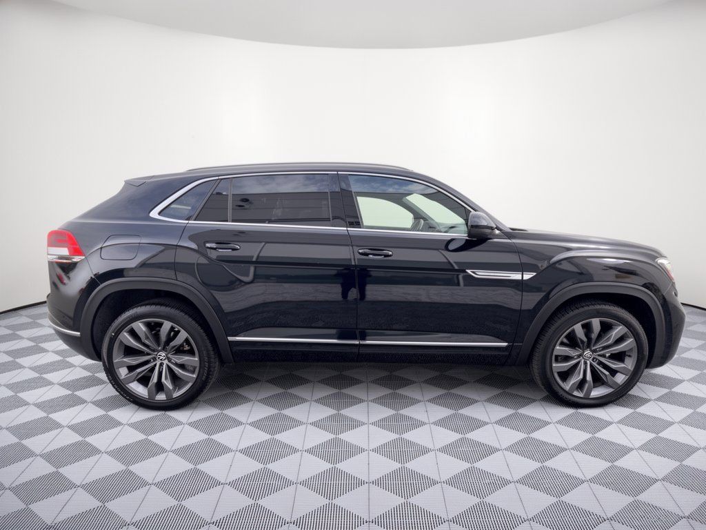 Certified 2023 Volkswagen Atlas Cross Sport SEL Premium R-Line AWD/4WD image 8