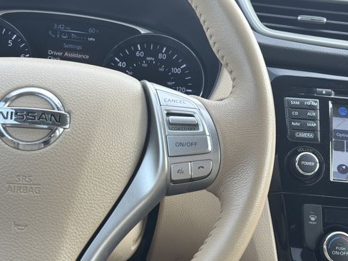 Used 2015 Nissan Rogue SL w/ SL Premium Package image 20