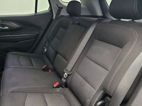 Used 2024 GMC Terrain SLE FWD image 18