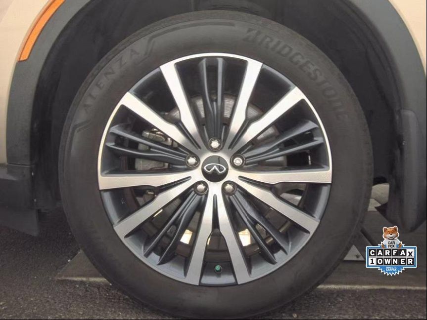Used 2023 INFINITI QX60 Sensory w/ Cargo Package FWD image 8