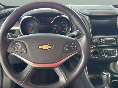 Used 2019 Chevrolet Impala Premier w/ Premier Convenience Package FWD image 9