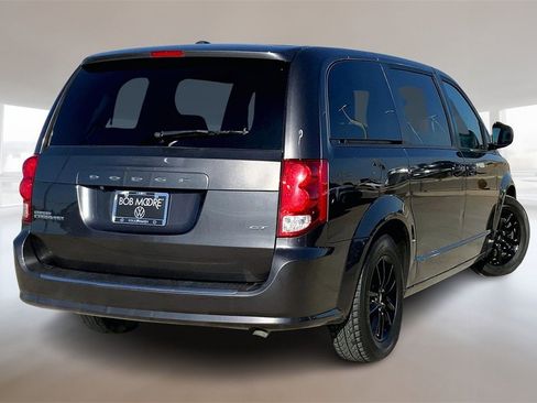 Used 2020 Dodge Grand Caravan GT image 2
