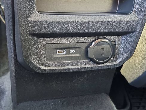 Certified 2022 Volkswagen Tiguan SE AWD/4WD image 19