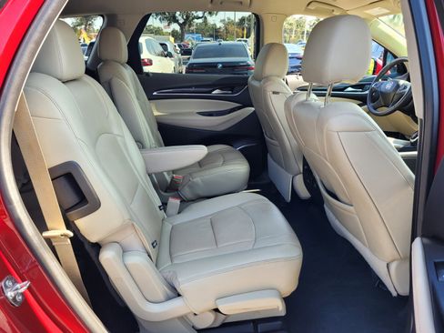 Used 2021 Buick Enclave Essence w/ Sound and Sites Package image 17