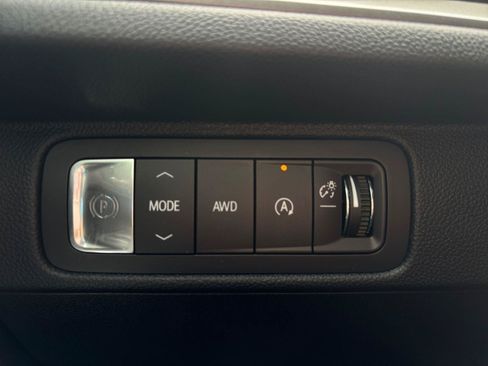 New 2026 Chevrolet Traverse LT w/ Midnight/Sport Edition AWD/4WD image 25