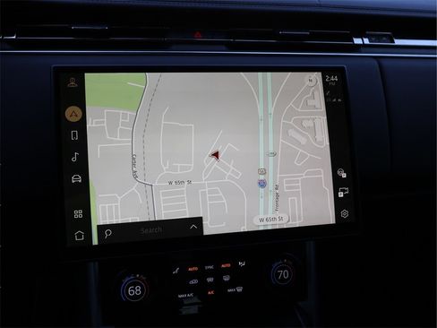 Certified 2023 Land Rover Range Rover SV image 19