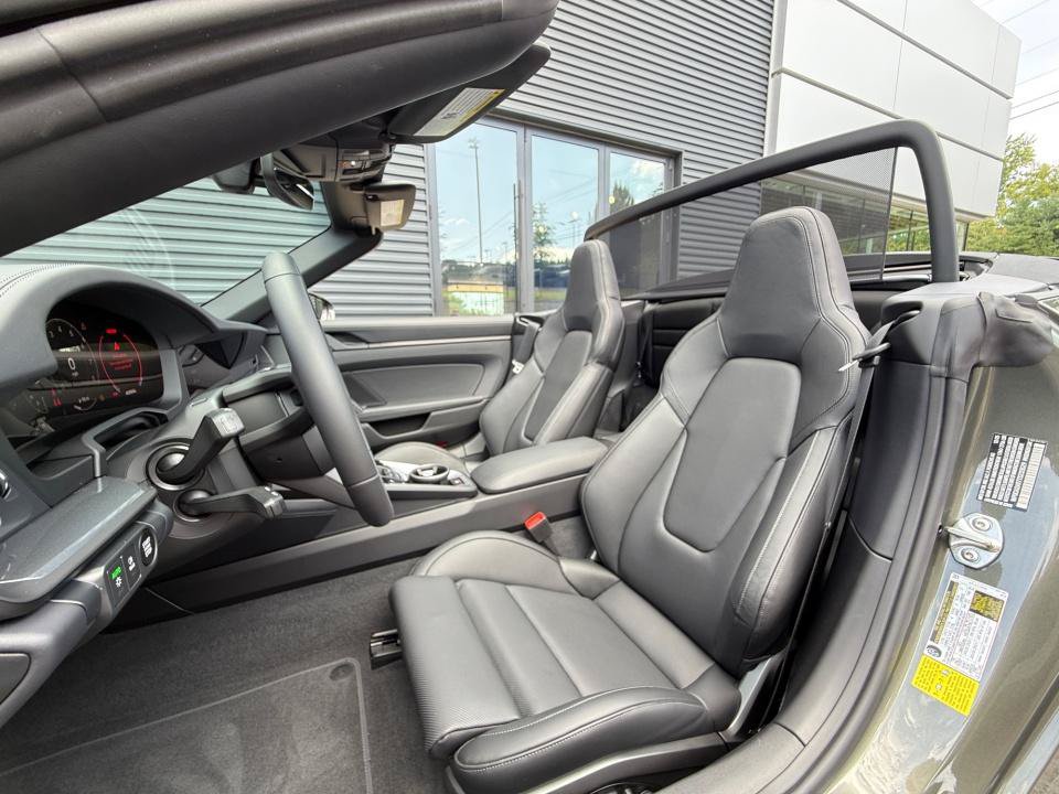 Certified 2026 Porsche 911 Carrera T RWD image 5