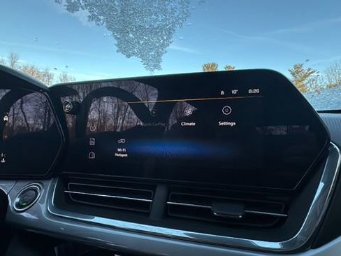 Used 2024 Chevrolet Trax LT image 19