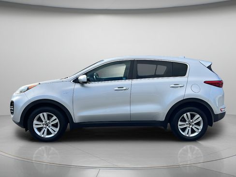 Used 2017 Kia Sportage LX AWD/4WD image 4