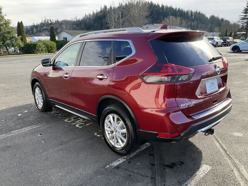 Used 2019 Nissan Rogue SV image 7