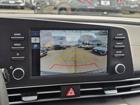 New 2026 Hyundai Elantra Hybrid FWD image 21