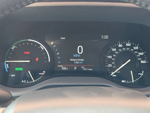 Certified 2026 Toyota Sienna XLE FWD image 24