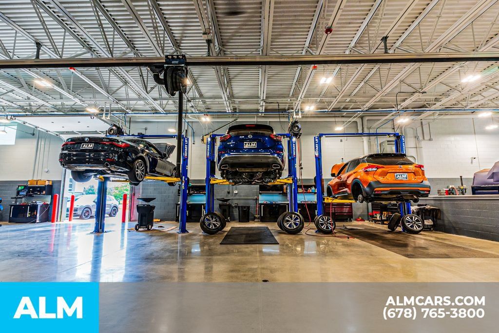Used 2023 Land Rover Range Rover SE AWD/4WD image 71