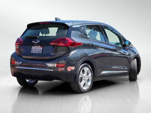 Used 2018 Chevrolet Bolt LT image 4