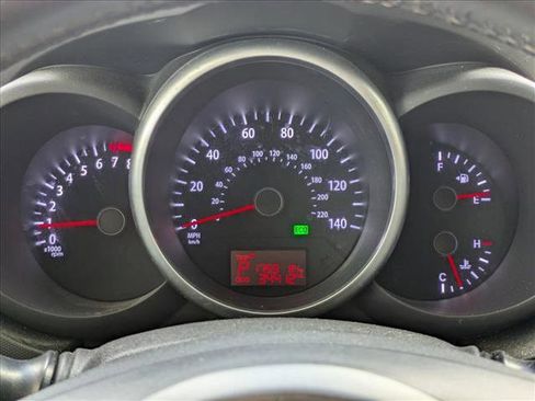 Used 2013 Kia Soul + FWD image 3