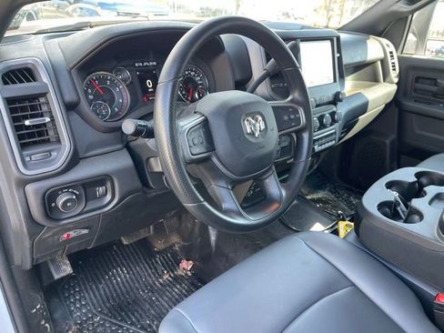 Used 2024 RAM 3500 Tradesman w/ Chrome Appearance Group image 17