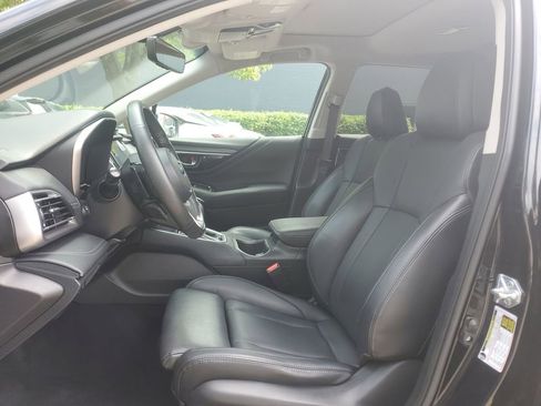 Used 2022 Subaru Outback Limited image 15
