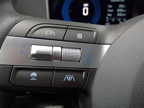 New 2026 Hyundai Tucson SE image 15