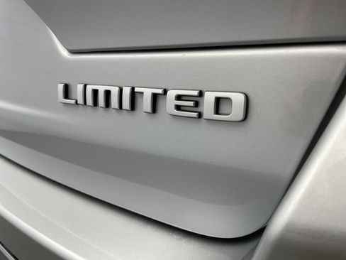 New 2025 Jeep Grand Cherokee Limited image 5