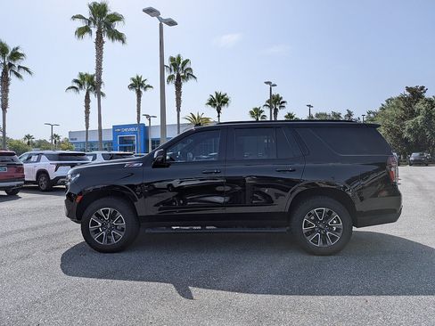 Certified 2023 Chevrolet Tahoe Z71 w/ Luxury Package AWD/4WD image 6