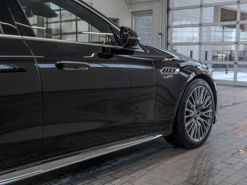Used 2025 Mercedes-Benz E 53 AMG e 4MATIC Sedan image 32