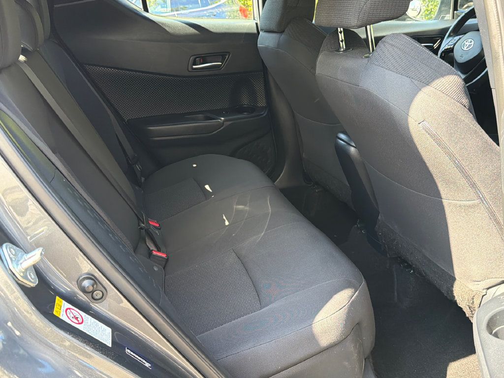 Used 2018 Toyota C-HR XLE FWD image 13