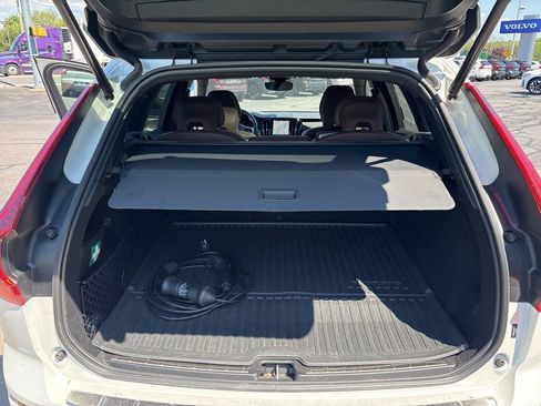 Certified 2024 Volvo XC60 T8 Plus w/ Protection Package Premier AWD/4WD image 37