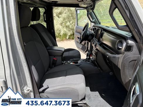 Used 2023 Jeep Wrangler Unlimited w/ Cold Weather Group AWD/4WD image 36
