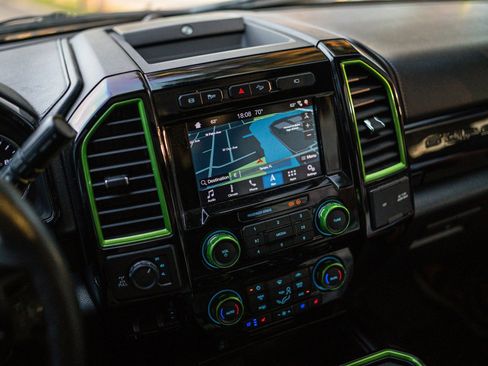 Used 2019 Ford F250 Lariat w/ Lariat Ultimate Package AWD/4WD image 7
