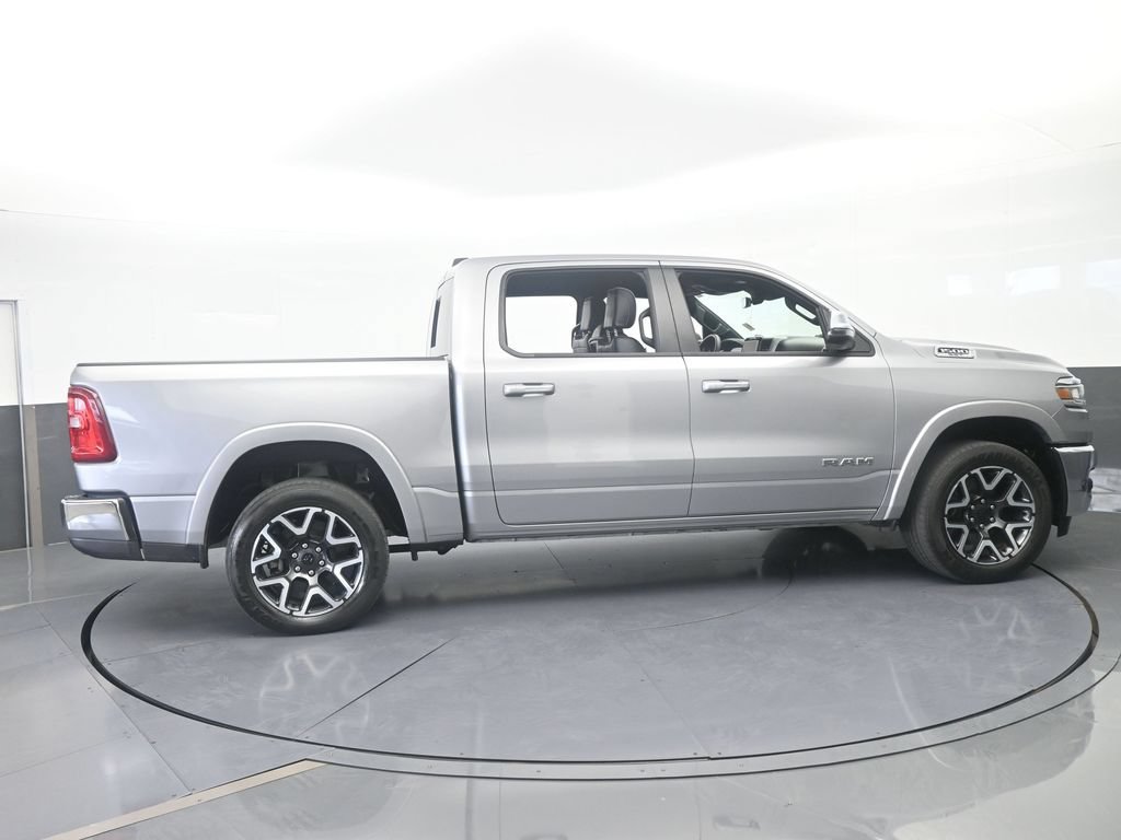Used 2025 RAM 1500 Laramie AWD/4WD image 7