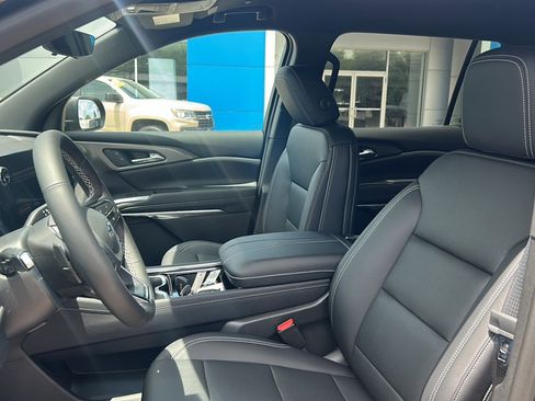 New 2026 Chevrolet Traverse LT w/ Midnight/Sport Edition AWD/4WD image 12